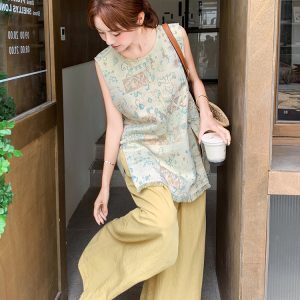 Trendy Sleeveless Tassel Split Top and Wide-Leg Pants Set for Women – Summer 2025 Fashion, Age-Reducing Two-Piece Outfit