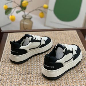 Trendy Women's Genuine Leather Board Shoes, Thick-Soled Black and White Panda Style, Versatile Spring Autumn Footwear 2025