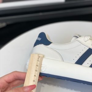 Trendy Women's Genuine Leather Lace-Up Color-Block Thick-Soled Casual Shoes for Spring 2025, Versatile Small Board Style