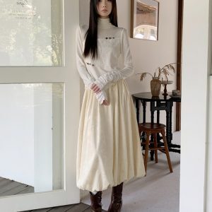 Trendy Women's Long Sleeve Top 2025 Spring White Textured Spliced Versatile Base Layer for Effortless Style