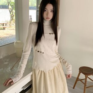 Trendy Women's Long Sleeve Top 2025 Spring White Textured Spliced Versatile Base Layer for Effortless Style