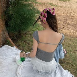 U-Neck Shoulder-Baring Back Tank Top with Chest Pads - Slim-Fit Women's Spicy Girl Inner Top in American Style, 2024 Fashion