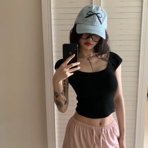 U-Neck Shoulder-Baring Back Tank Top with Chest Pads - Slim-Fit Women's Spicy Girl Inner Top in American Style, 2024 Fashion