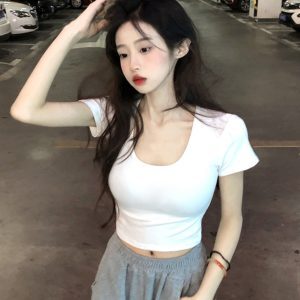 U-Neck White Jazz T-Shirt for K-Pop Performance - Sweet and Spicy Tight Fit Top, 90s Inspired Style