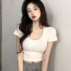 U-Neck White Jazz T-Shirt for K-Pop Performance - Sweet and Spicy Tight Fit Top, 90s Inspired Style