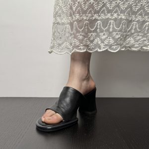 Ultra-Soft Sheepskin One-Strap Sandals for Women - Summer Chunky-Heeled Minimalist Outdoor Footwear
