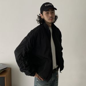Unisex American Vintage Short Wide Fit Jacket - Casual Loose Streetwear with Stand Collar and Zipper - 90s Inspired
