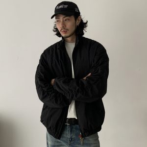 Unisex American Vintage Short Wide Fit Jacket - Casual Loose Streetwear with Stand Collar and Zipper - 90s Inspired