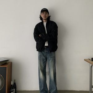 Unisex American Vintage Short Wide Fit Jacket - Casual Loose Streetwear with Stand Collar and Zipper - 90s Inspired