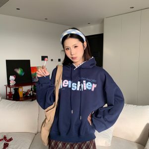 Unisex Casual Hoodie with Bow Tie Letter Patch Embroidery, Loose Fit American Style Sweatshirt for Spring and Autumn Fashion