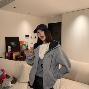 Unisex Minimalist Letter Print Hoodie - 2024 American Vintage Commuter Jacket, Loose Fit, Versatile Streetwear