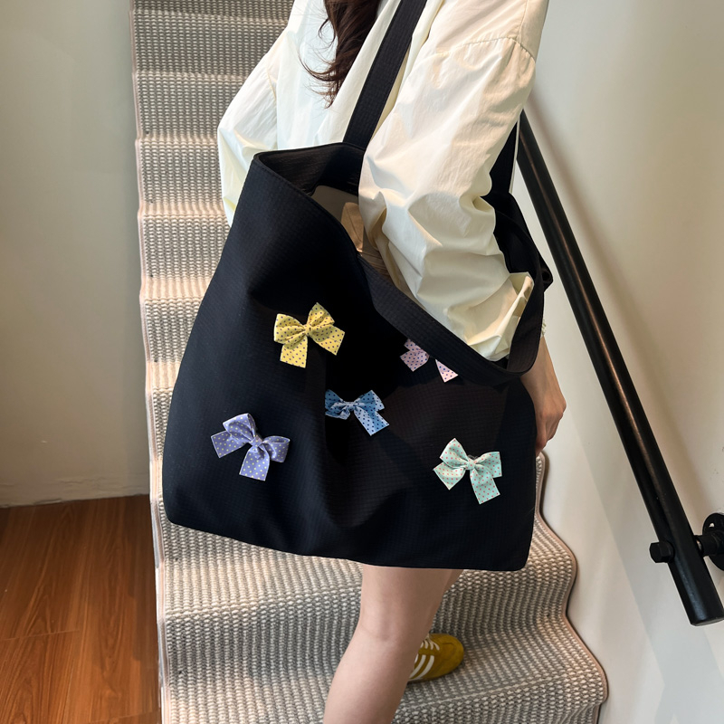 Versatile Bowknot Canvas Shoulder Bag for Women - Casual Commuting Tote and College Student Bag