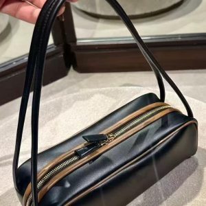 Versatile Color Block Splicing Handheld Shoulder Baguette Bag – Trendy 2025 Internet Celebrity Fashion for Stylish Girls