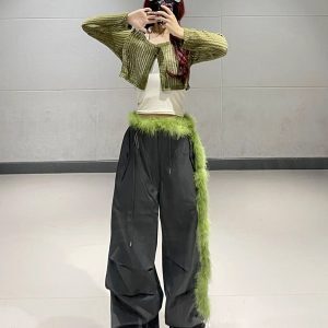 Versatile Green Cover-Up Tank Top and Dark Gray Quick-Dry Work Pants Two-Piece Set for Jazz Dance and Activewear