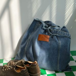 Versatile Single-Shoulder Denim Tote Bag for Women - Large Capacity Retro Korean Style Commuter Bag for Spring and Summer
