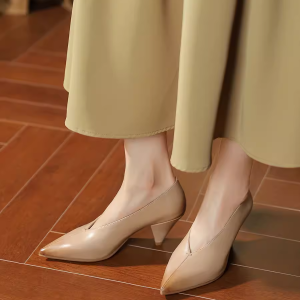 Vintage 6cm Chunky Heel High Heels for Women, Genuine Soft Leather Pointed Toe Flats, 2025 Autumn Fashion