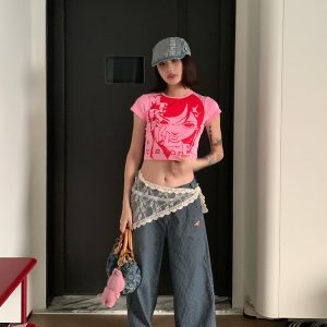 Vintage American Comic Girl Round Neck Crop Top for Women - Slim Fit Short Sleeve T-Shirt - Y2K Summer Style