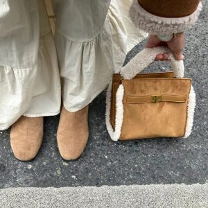 Vintage Brown Lamb Wool Crossbody Tote Bag - Matte Suede Large Capacity Commuter Handbag for Women, Small Square Design