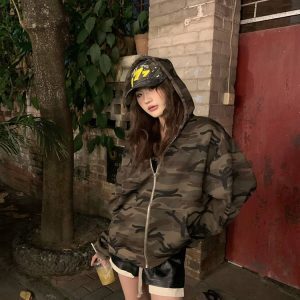 Vintage Camouflage Fleece Hooded Sweatshirt for Men and Women, Loose Fit Casual Jacket for Spring and Autumn, 90s Style Unisex Fashion