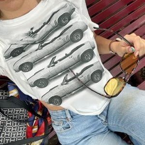 Vintage Car Print T-Shirt for Women, American Style, Regular Shoulder, Round Neck, Loose Fit, 90s Inspired White Top