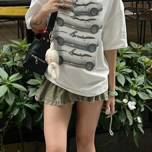 Vintage Car Print T-Shirt for Women, American Style, Regular Shoulder, Round Neck, Loose Fit, 90s Inspired White Top