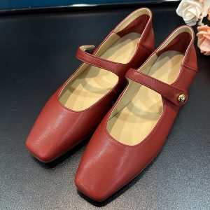 Vintage French Sheepskin Mary Jane Women's Flats with Gold Buckle - Spring Outdoor Shallow Mouth Leather Commuting Shoes