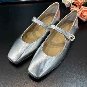 Vintage French Sheepskin Mary Jane Women's Flats with Gold Buckle - Spring Outdoor Shallow Mouth Leather Commuting Shoes