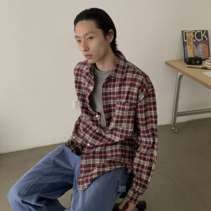 Vintage-Inspired Unisex Loose Plaid Long Sleeve Shirt - Versatile Commuter Jacket for Trendy 90s Style Looks