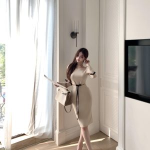 Vintage Korean-Style Waist-Cinching Bow-Tie Flared Sleeve Bodycon Dress for a Chic Y2K Look