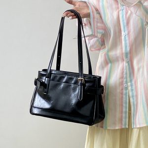 Vintage Korean Style Women's Tote Handbag - Large Capacity Commuter Shoulder Bag for Everyday Use