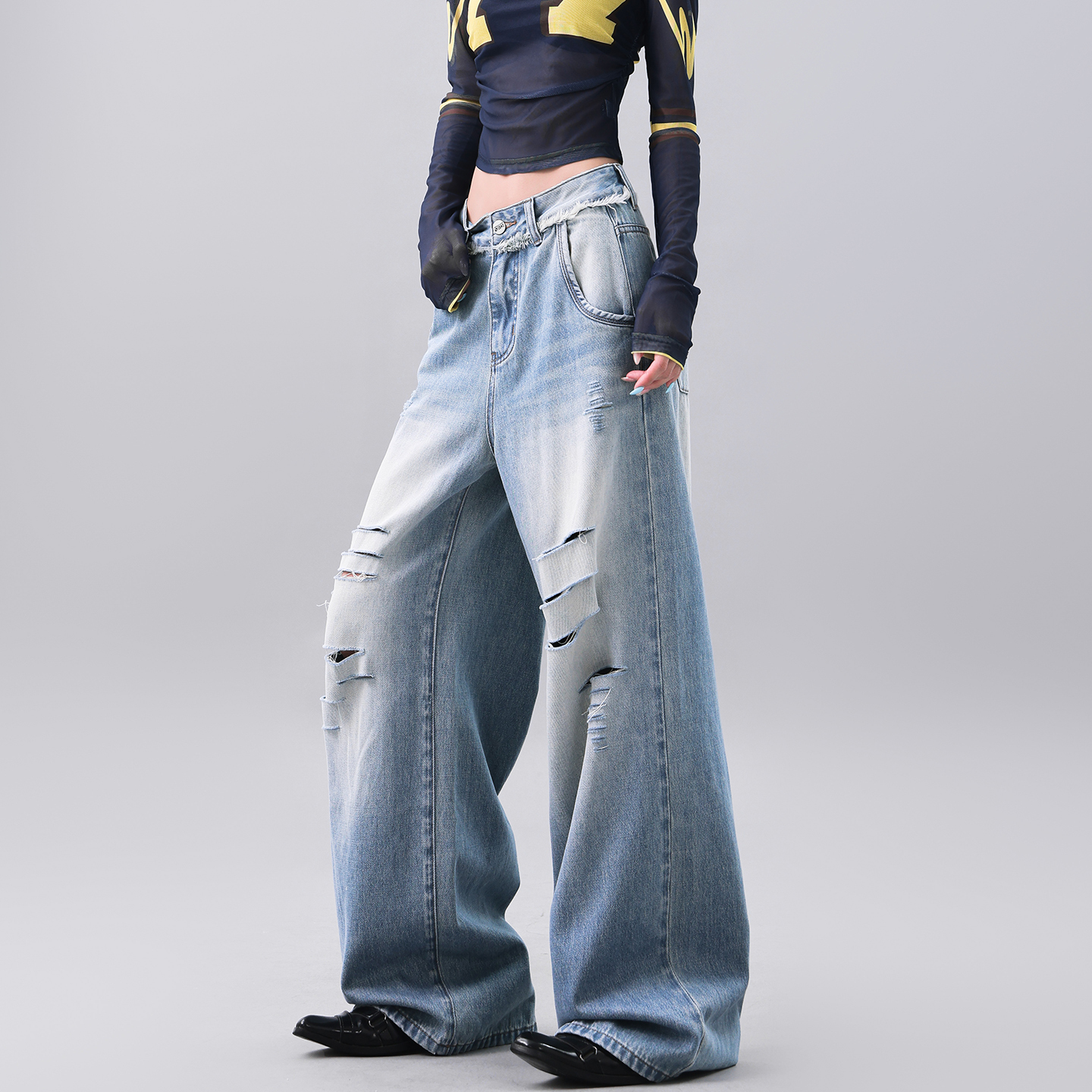Vintage Light Blue Ripped High Waist Wide-Leg Jeans for Women with Cut-Out Design, Slimming 90s Style Floor-Length Pants