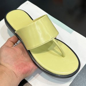Vintage Roman Round Toe Genuine Leather Flip Flops - Versatile Flat One-Strap Sandals for Women, 2025 New Style
