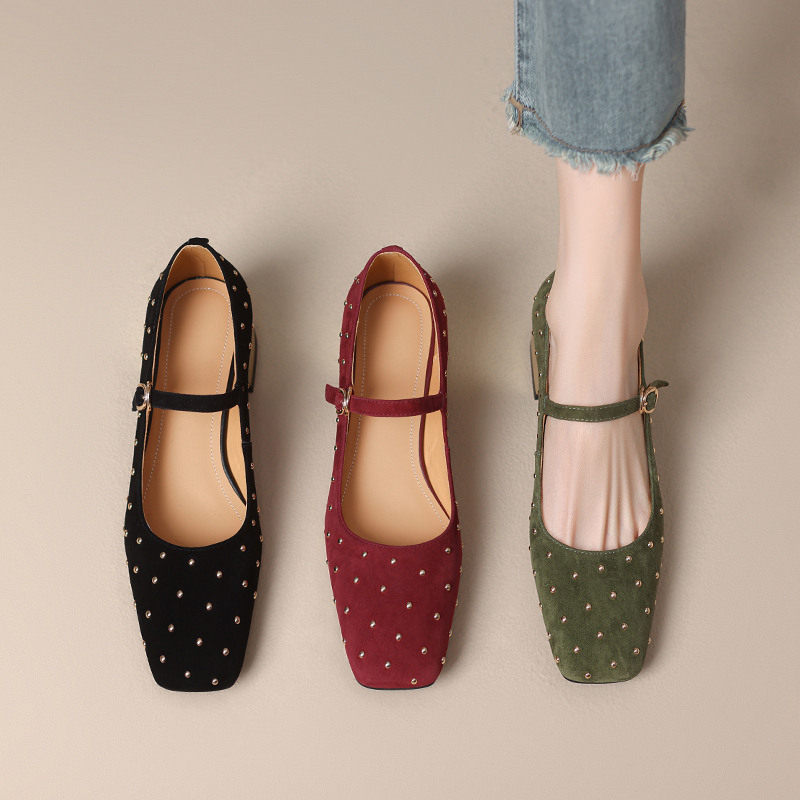 Vintage Square-Toe Suede Mary Jane Shoes for Women with Chunky Heel and Strap – Retro Style Footwear for 90s and Y2K Fashion