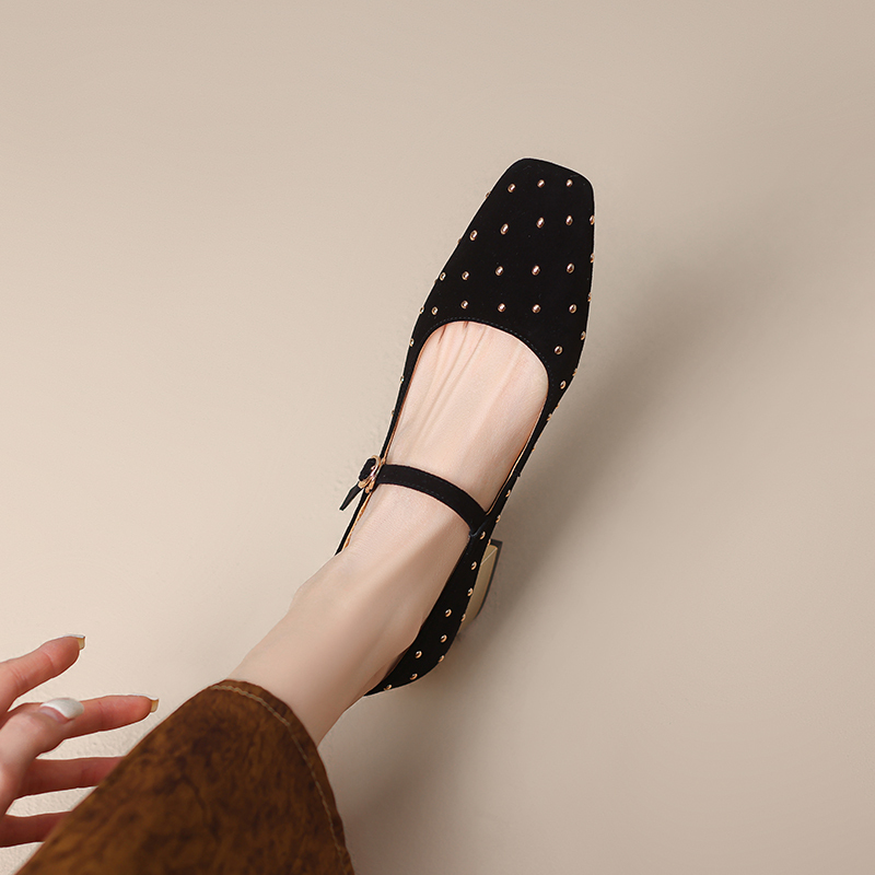Vintage Square-Toe Suede Mary Jane Shoes for Women with Chunky Heel and Strap – Retro Style Footwear for 90s and Y2K Fashion