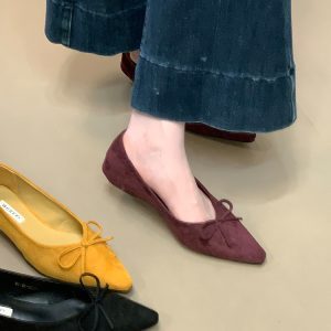 Vintage Suede Single Shoes with French Pointed Toe and Bow - Comfortable Commuter Style for Skirts, Perfect for Y2K Fashion