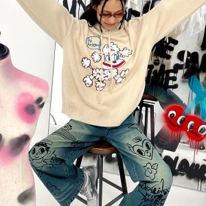 Vintage Washed Blue Denim Wide-Leg Jeans with Graffiti Print - Loose Fit, 90s Style, Fashionable Streetwear
