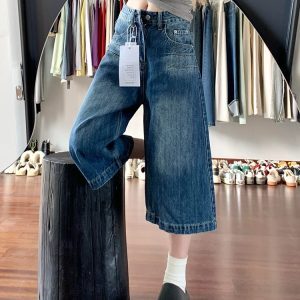 Vintage Washed Distressed Denim Capri Shorts for Women - Summer Loose Wide-Leg Straight-Leg Style, Retro Fashion