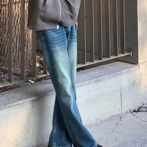 Vintage Washed Micro-Flare Jeans for Men and Women - Slim Fit, Flattering High VIBE Style, Versatile 90s Inspired Fashion