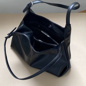 Vintage Women's Professional Commuter Tote Bag - Large Capacity Soft Leather Handheld Shoulder Bag for Everyday Use