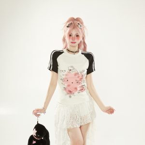 Waist-Cinched Fitted T-Shirt with Cartoon Cat Print for Women, Casual Short Sleeves, Summer Niche Style, Trendy & Unique Design