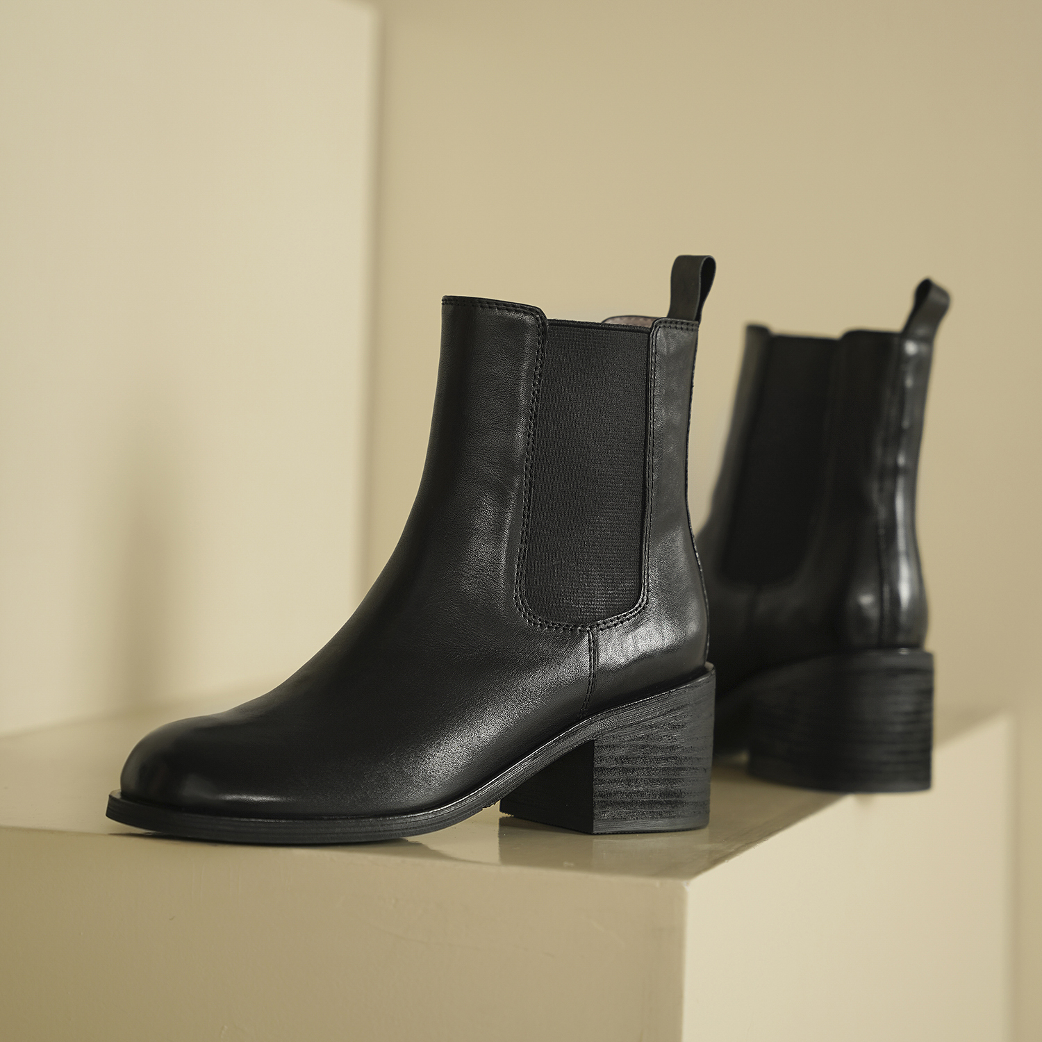 Washed Cowhide Chelsea Short Boots - 2023 Winter Mid-Heel Chunky Ankle Boots in Genuine Leather