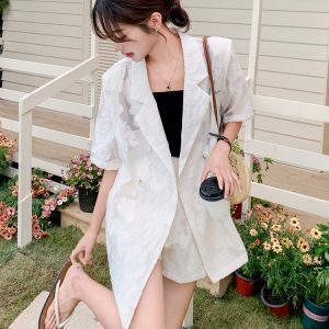 White Short-Sleeve Suit Set for Women - Stylish Summer Outfit, High-Quality Professional Shorts, Trendy OOTD