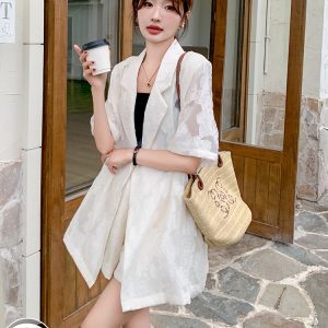 White Short-Sleeve Suit Set for Women - Stylish Summer Outfit, High-Quality Professional Shorts, Trendy OOTD