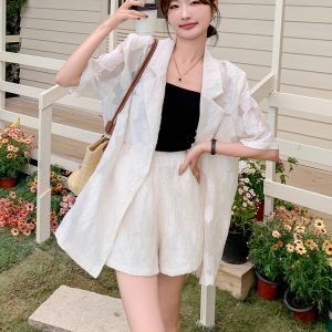 White Short-Sleeve Suit Set for Women - Stylish Summer Outfit, High-Quality Professional Shorts, Trendy OOTD