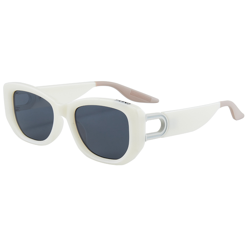 White Thick-Bordered Cat-Eye Sunglasses for Women - Trendy European American Style, High-End Fashion for Street Photography and Sun Protection