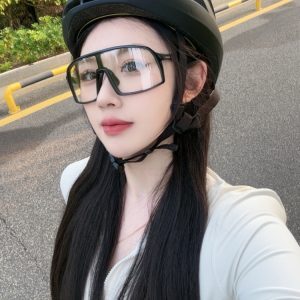 Windproof Photochromic Goggles for Night Riding and Outdoor Sports - Dual-Use Sunscreen Sunglasses
