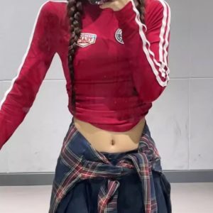 Wine Red Striped Jazz Dance Outfit: Retro Short Tight Top with Navy Quick-Dry Cargo Pants for 90s Inspired Style