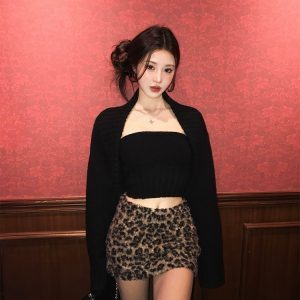 Women's Autumn Winter Plush Leopard Print Half Skirt - Hip-Hugging Short Skirt in Small Milk Leopard Design