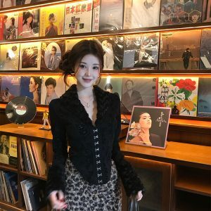 Women's Autumn Winter Plush Leopard Print Half Skirt - Hip-Hugging Short Skirt in Small Milk Leopard Design