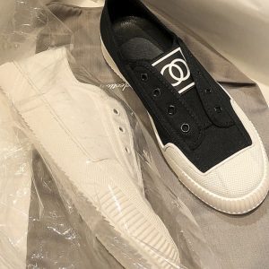 Women's Breathable Canvas Slip-On Sneakers, Flat Casual Shoes for Spring/Summer 2025, Small Fragrant Style, Little White Shoes